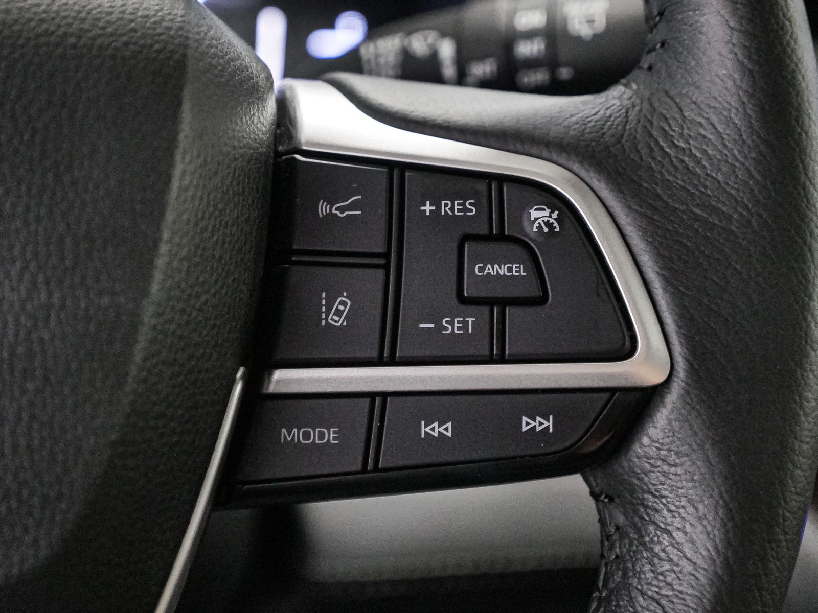 2024 Toyota Sienna XLE photo 37