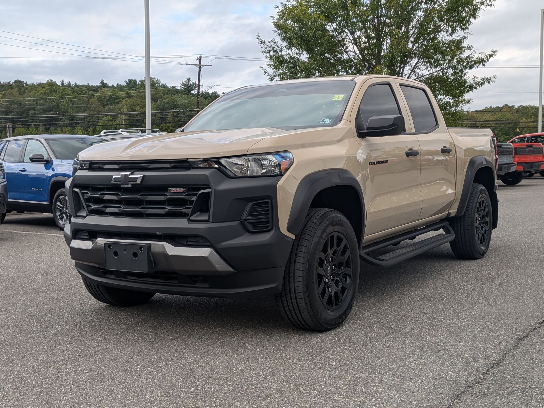 2023 Chevrolet Colorado Trail Boss photo 3