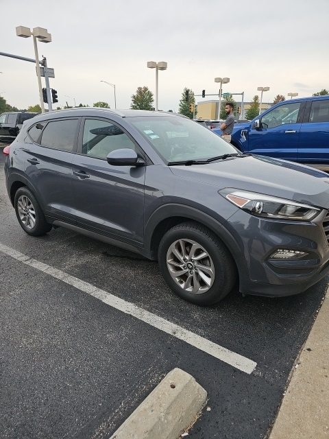 2016 Hyundai Tucson SE photo 3