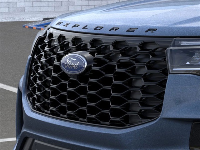 2025 Ford Explorer ST-Line photo 7