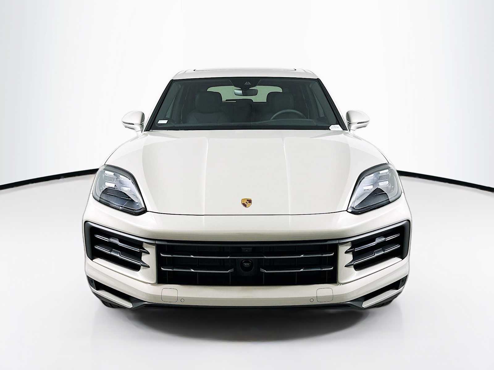 2025 Porsche Cayenne photo 6