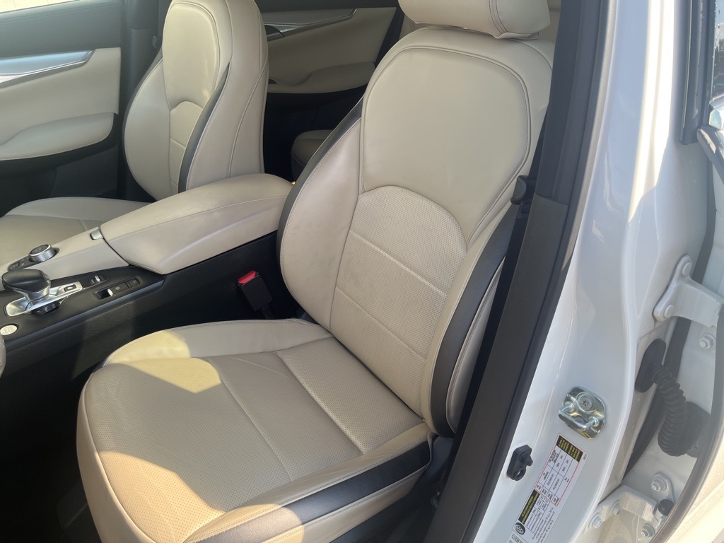2022 Infiniti QX50 Sensory photo 3