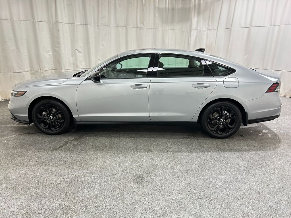 2025 Honda Accord SE photo 4
