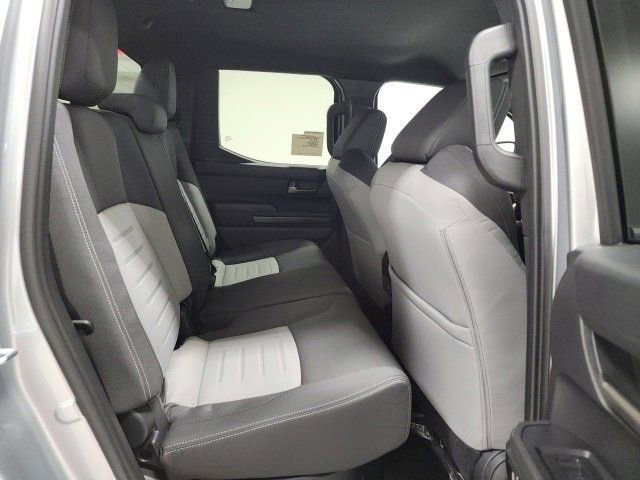2025 Toyota Tacoma 4x4 TRD photo 10