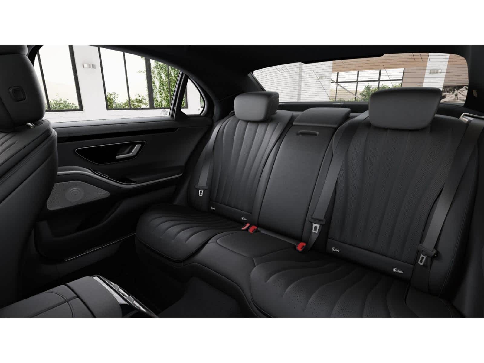 2026 Mercedes Benz S 500 4MATIC photo 4