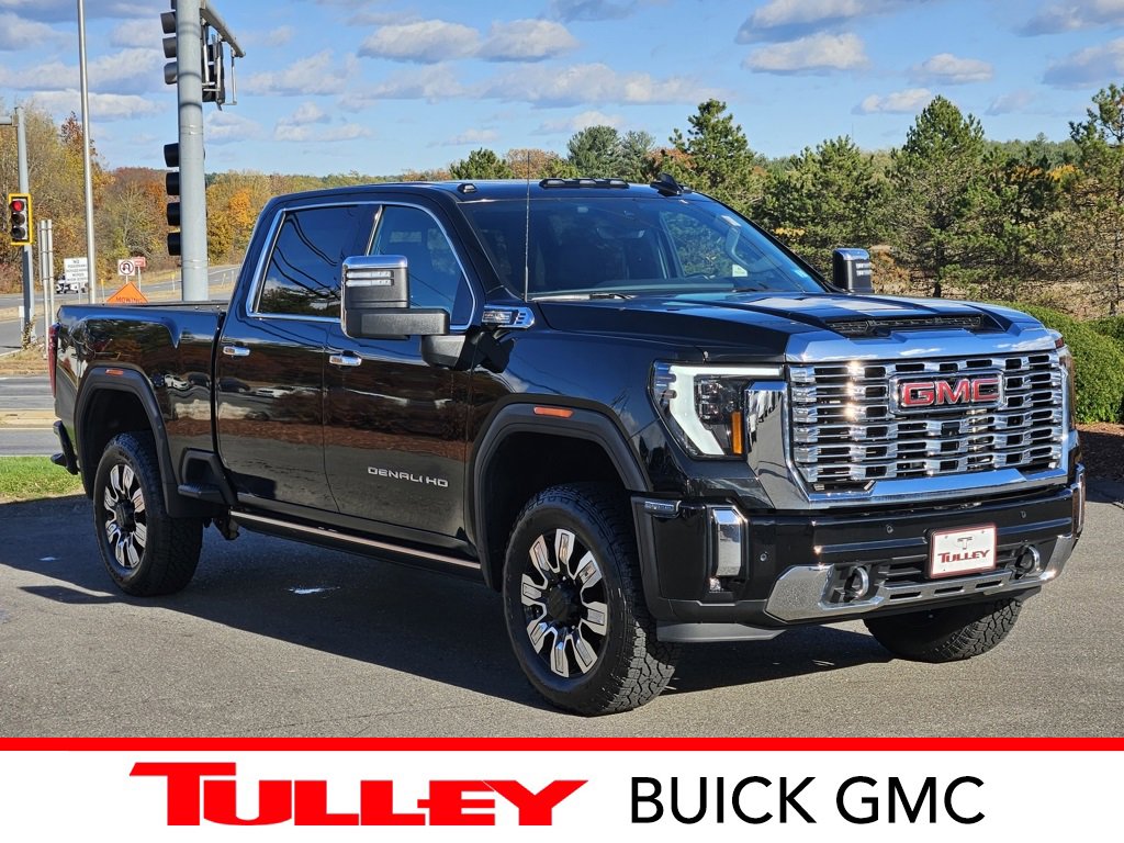 2024 GMC Sierra 2500HD Denali's photo