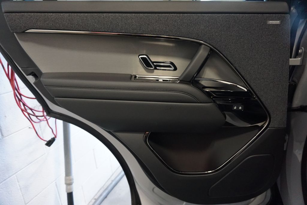 2025 Land Rover Range Rover Sport SE photo 26