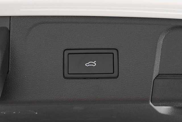 2026 Volkswagen Atlas SE Technology photo 30