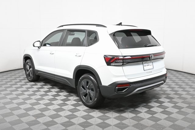 2025 Volkswagen Taos S photo 2