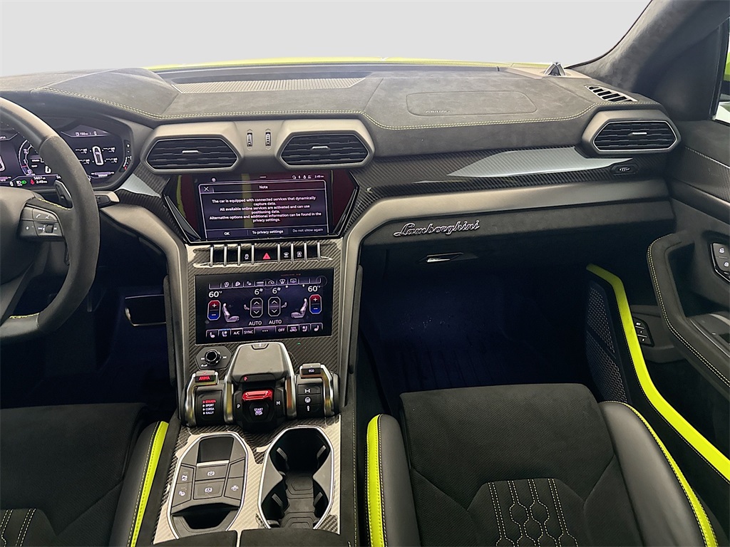 2024 Lamborghini Urus Performante photo 25