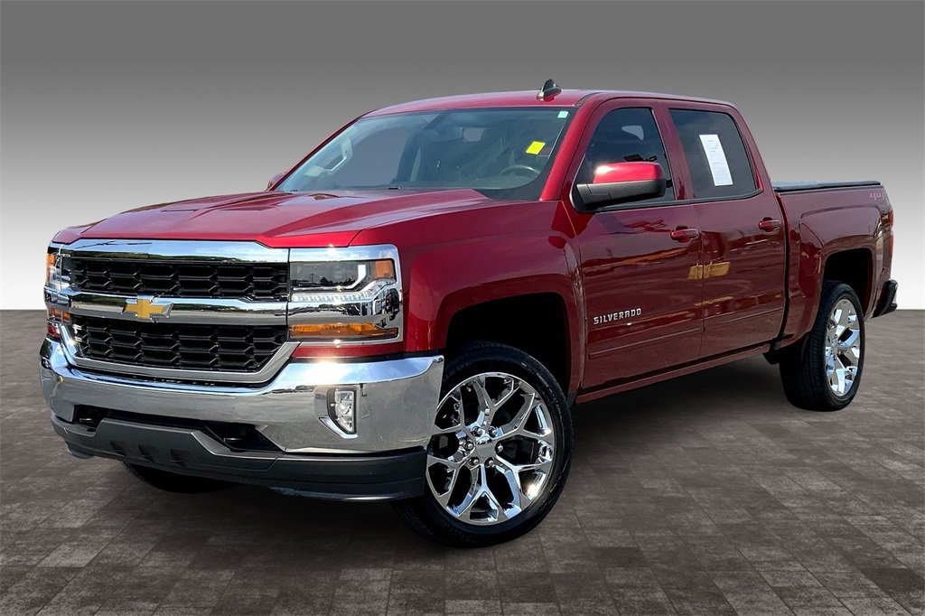 2018 Chevrolet Silverado 1500 LT photo 2