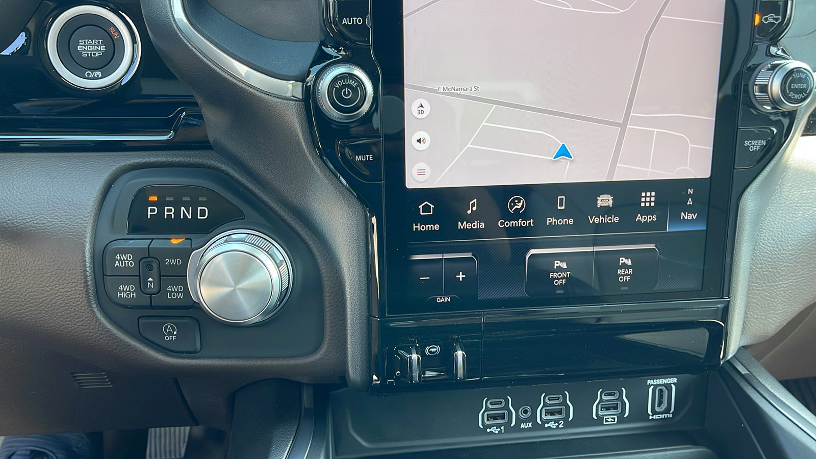 2025 Ram 1500 Laramie photo 21