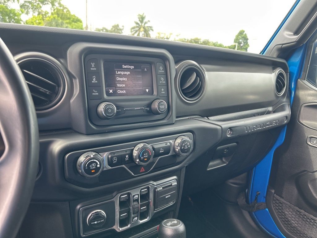 2021 Jeep Wrangler Unlimited Willys photo 11