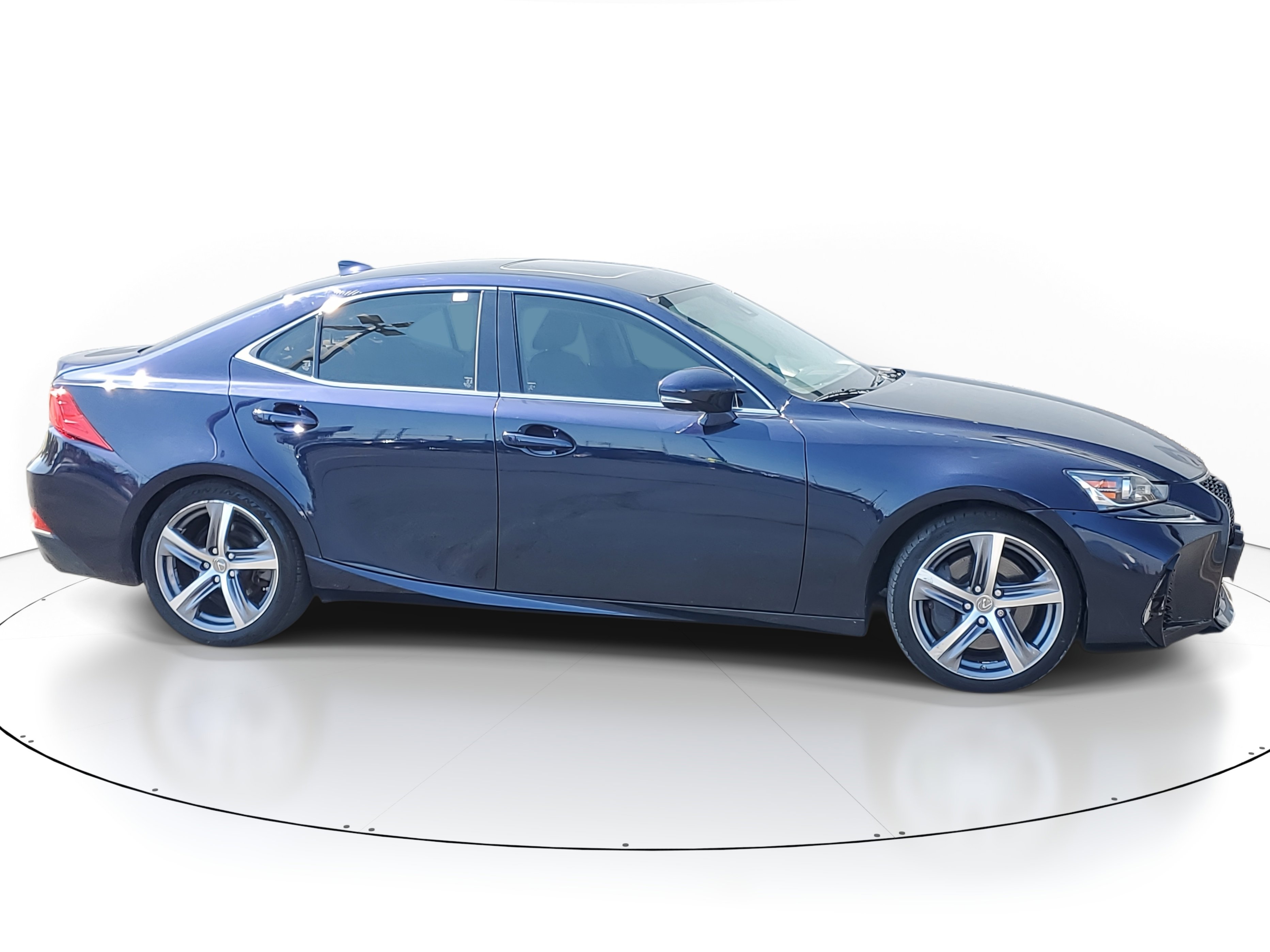 2018 Lexus IS 300's photo