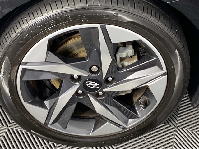 2022 Hyundai Elantra SEL photo 26