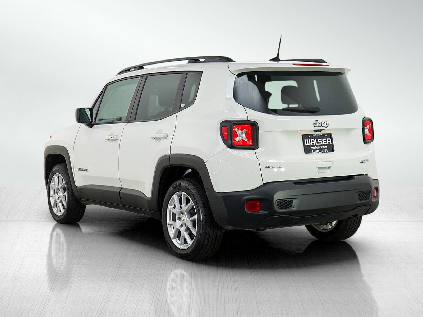 2022 Jeep Renegade Latitude photo 3