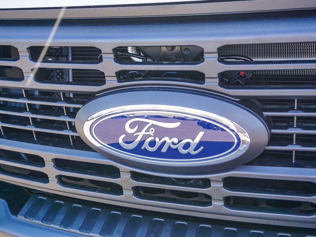 2025 Ford F-350 photo 4