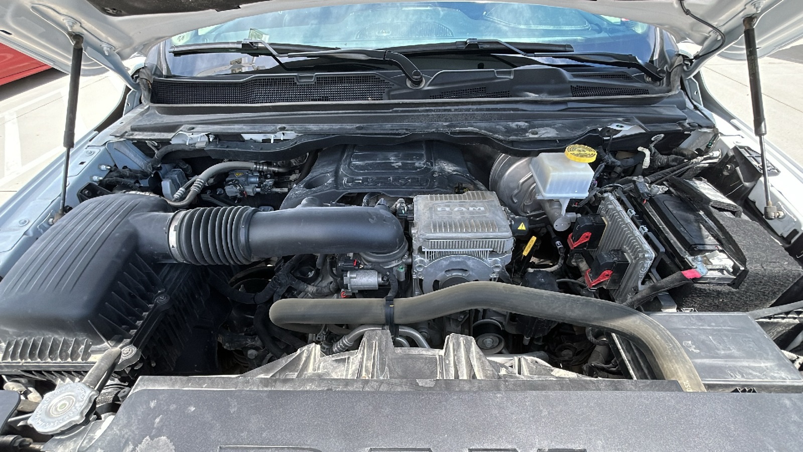 2020 Ram 1500 Laramie photo 14