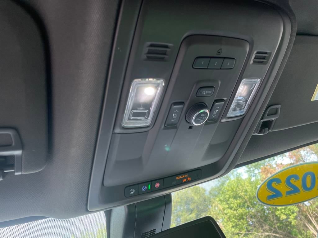 2022 Chevrolet Tahoe Z71 photo 24