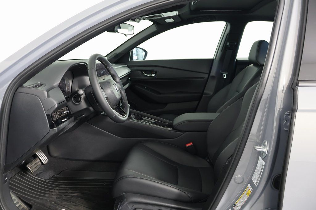 2025 Honda Accord Hybrid Sport-L photo 5