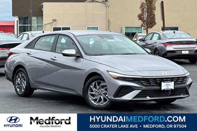 2026 Hyundai Elantra Blue's photo