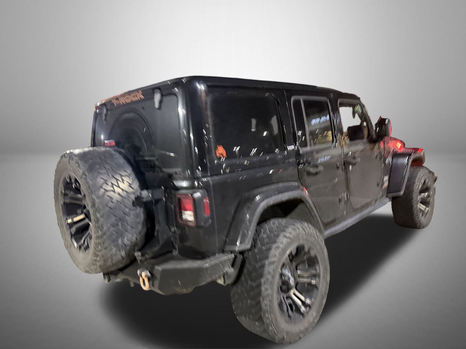 2018 Jeep Wrangler Unlimited Sahara photo 2