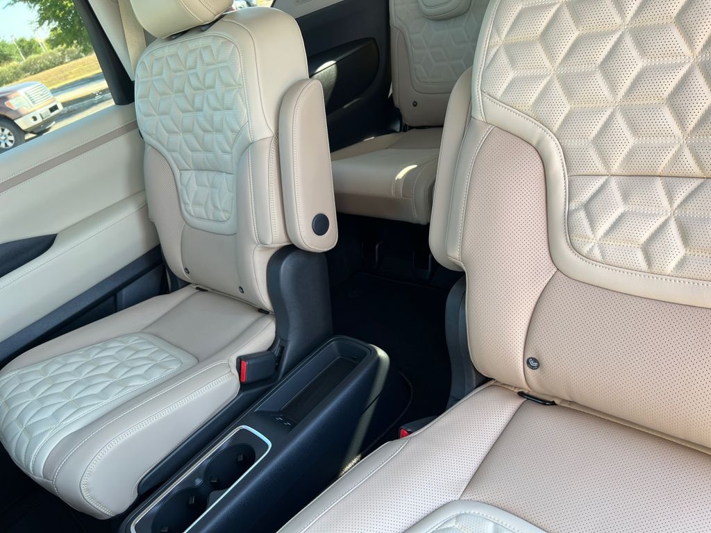 2026 Nissan Armada Platinum Reserve photo 20