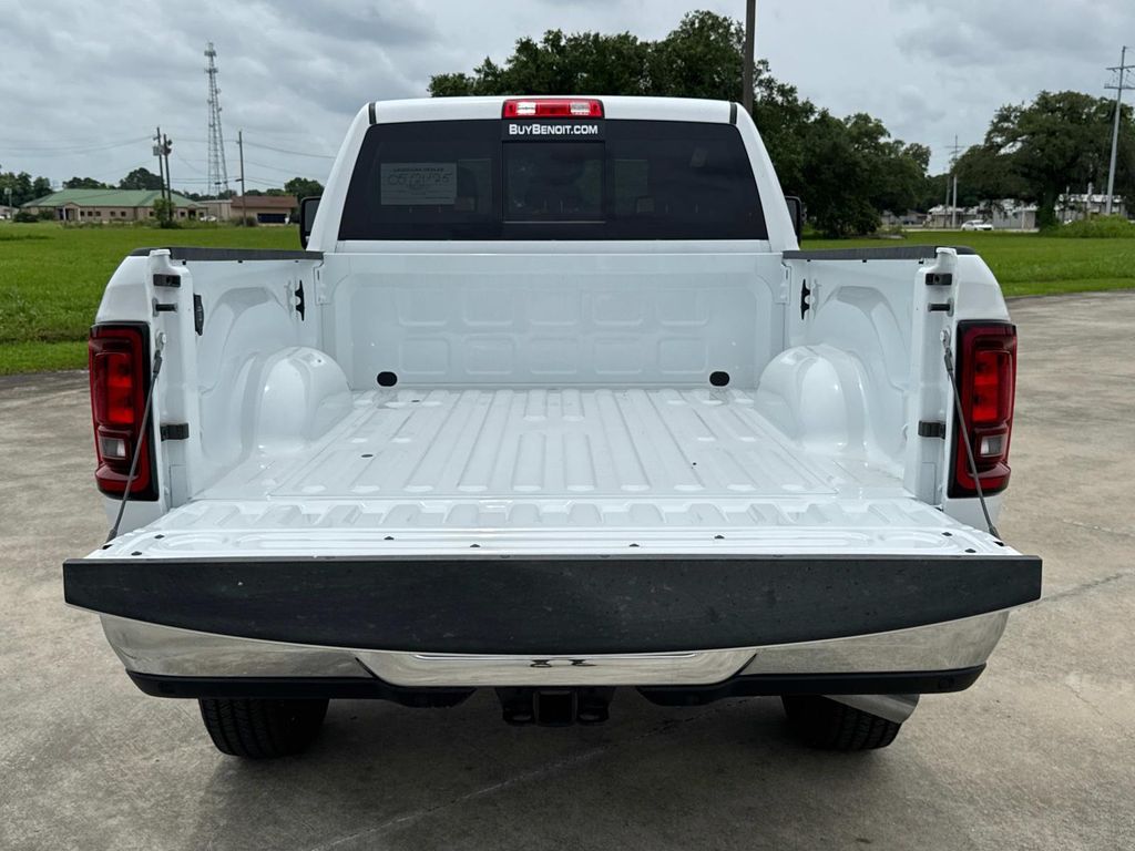2025 Ram 2500 Tradesman photo 11