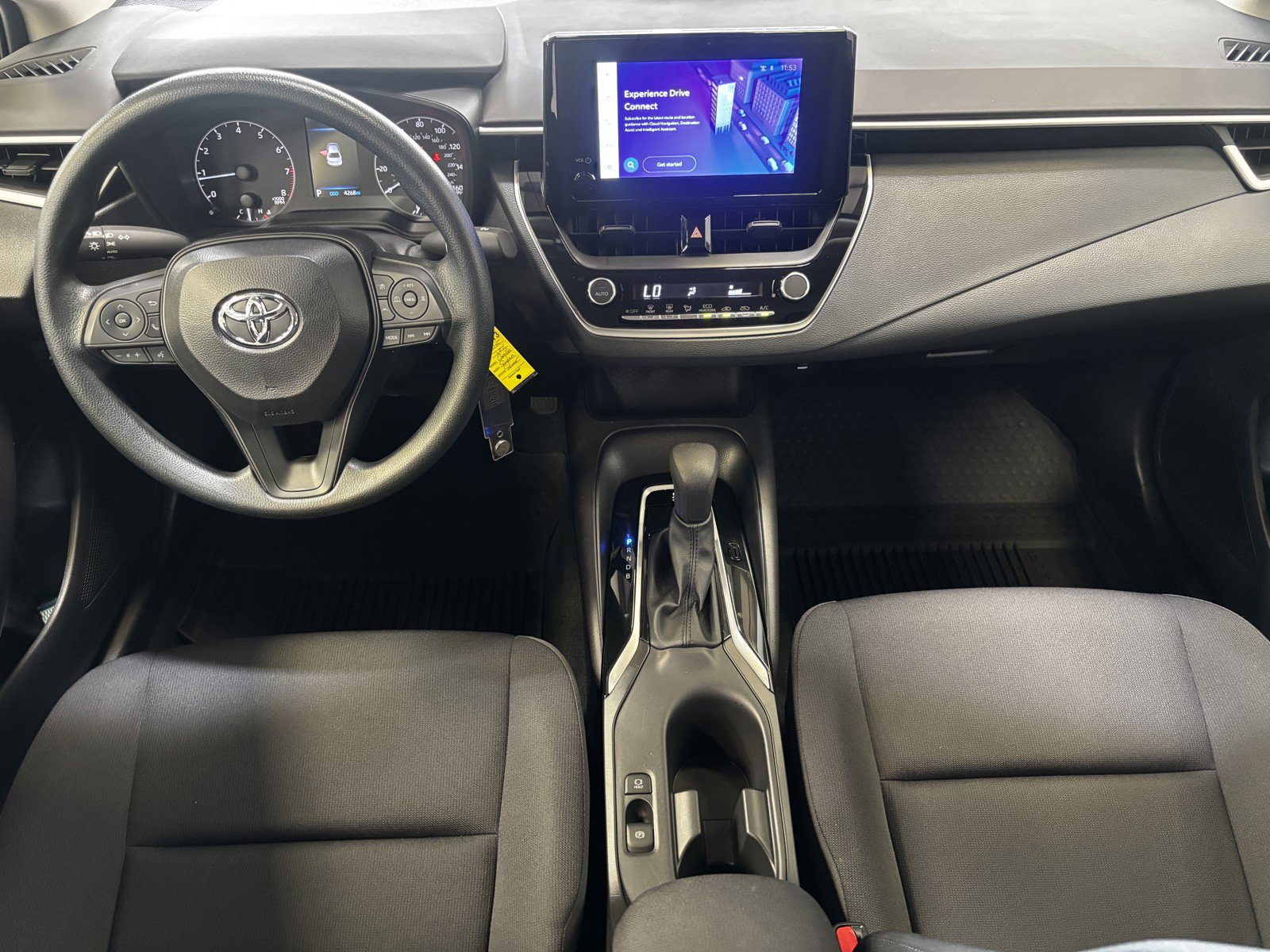 2025 Toyota Corolla LE photo 25