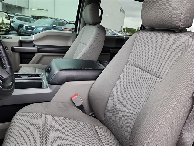 2019 Ford F-150 XLT photo 13