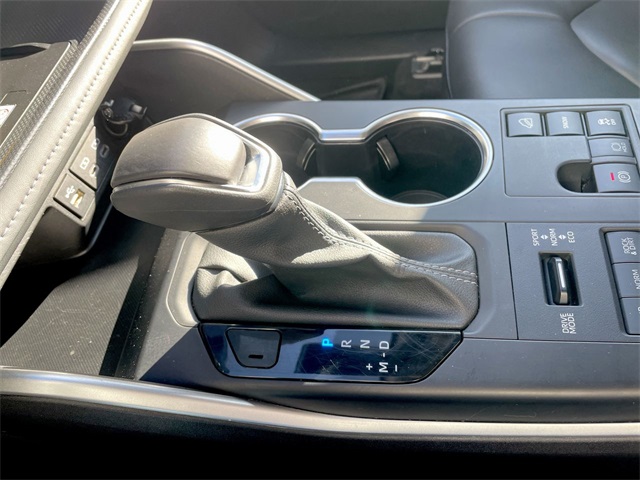 2024 Toyota Highlander XLE photo 11