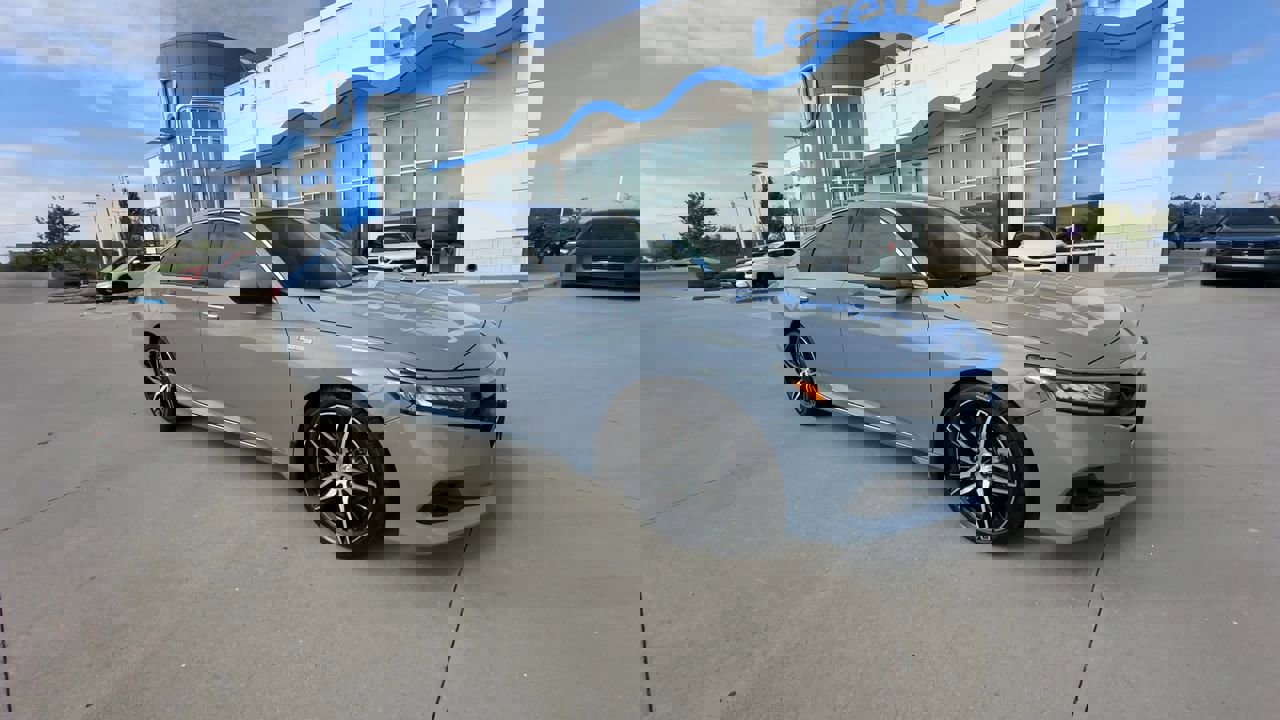 Certified 2022 Honda Accord Hybrid Touring with VIN 1HGCV3F91NA021156 for sale in Kansas City