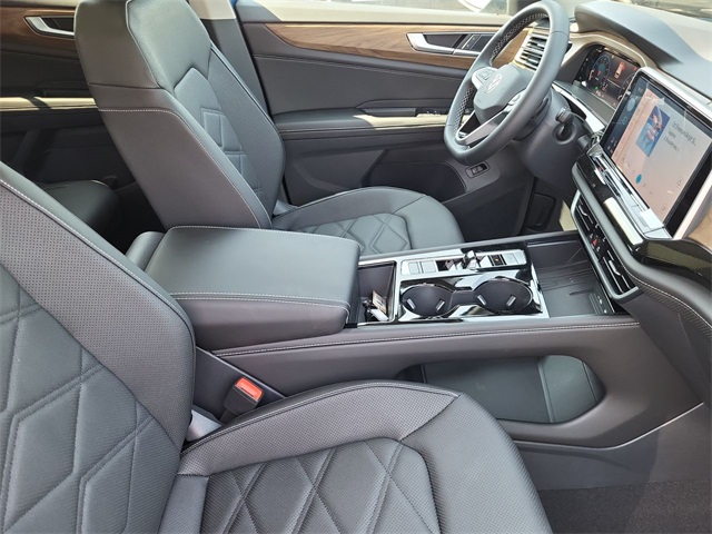 2025 Volkswagen Atlas SE Technology photo 14
