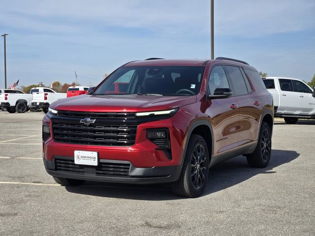 2026 Chevrolet Traverse photo 2