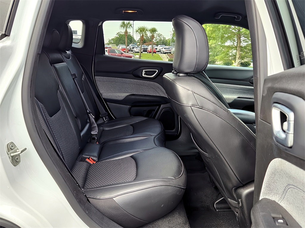 2024 Jeep Compass Latitude photo 14