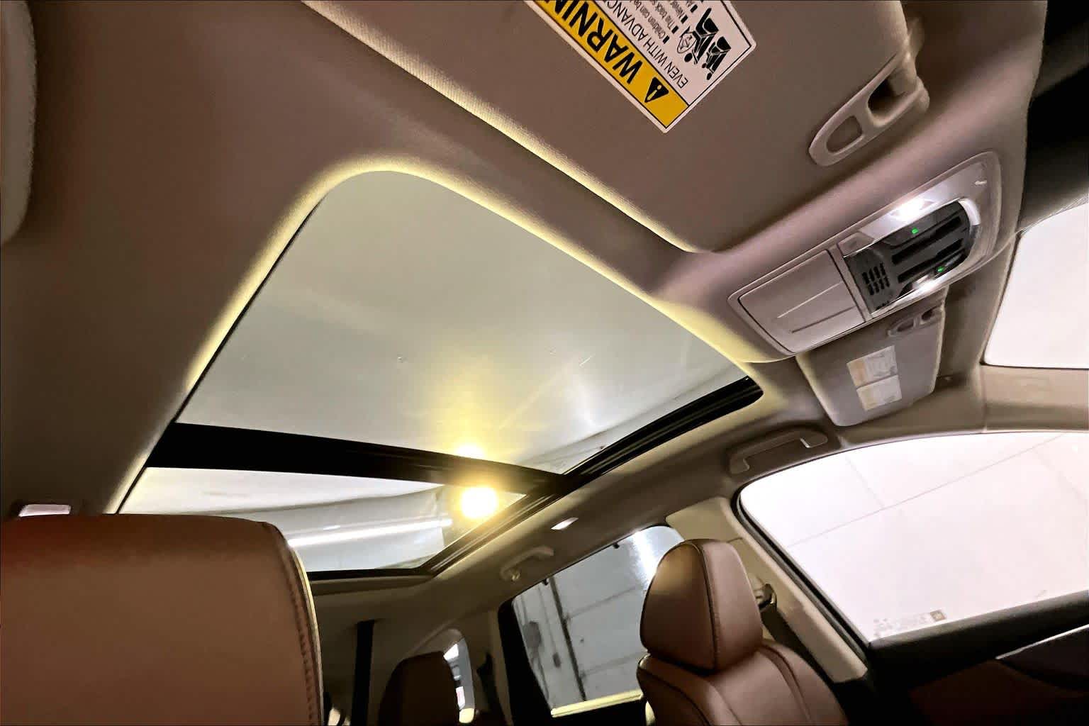 2023 Acura MDX SH-AWD Advance photo 4