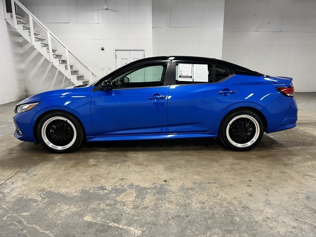 2022 Nissan Sentra SR photo 3