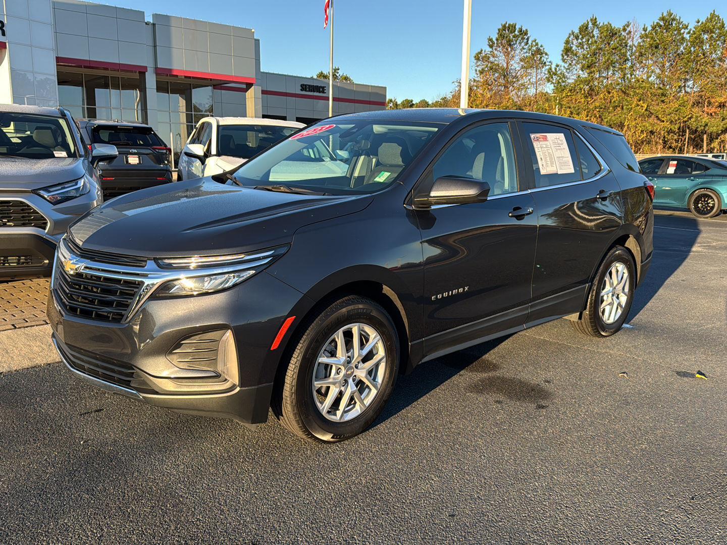 2023 Chevrolet Equinox LT's photo