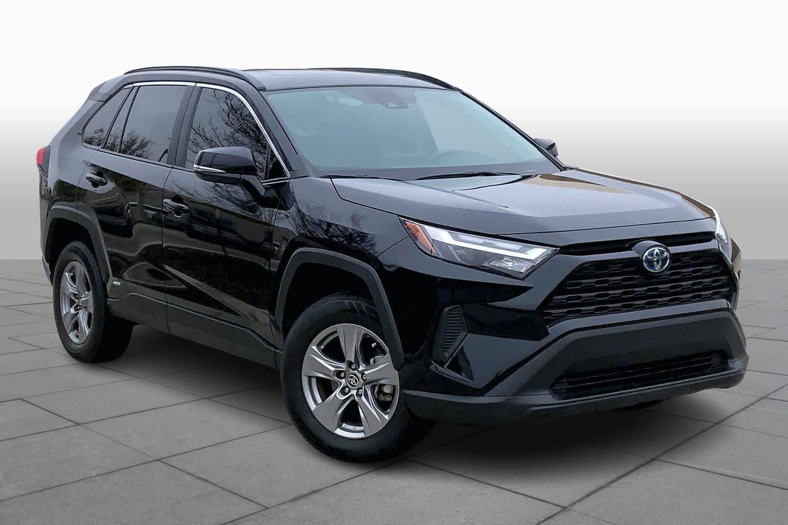 Used 2022 Toyota RAV4 XLE with VIN 4T3RWRFV5NU067743 for sale in Northfield, Minnesota