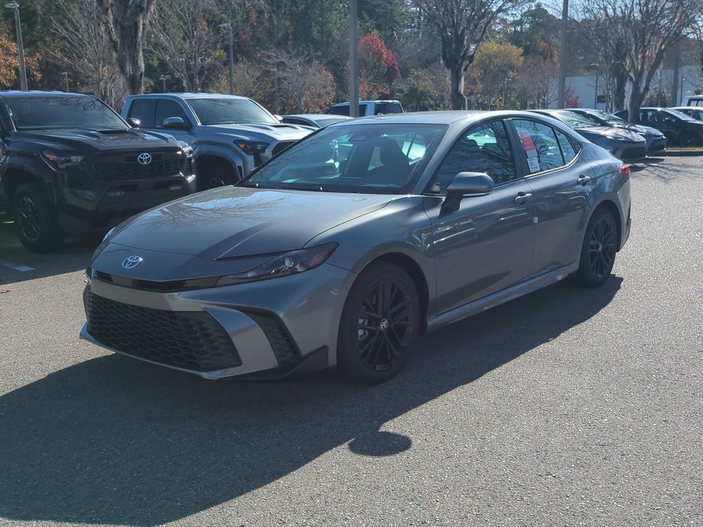 2026 Toyota Camry SE's photo