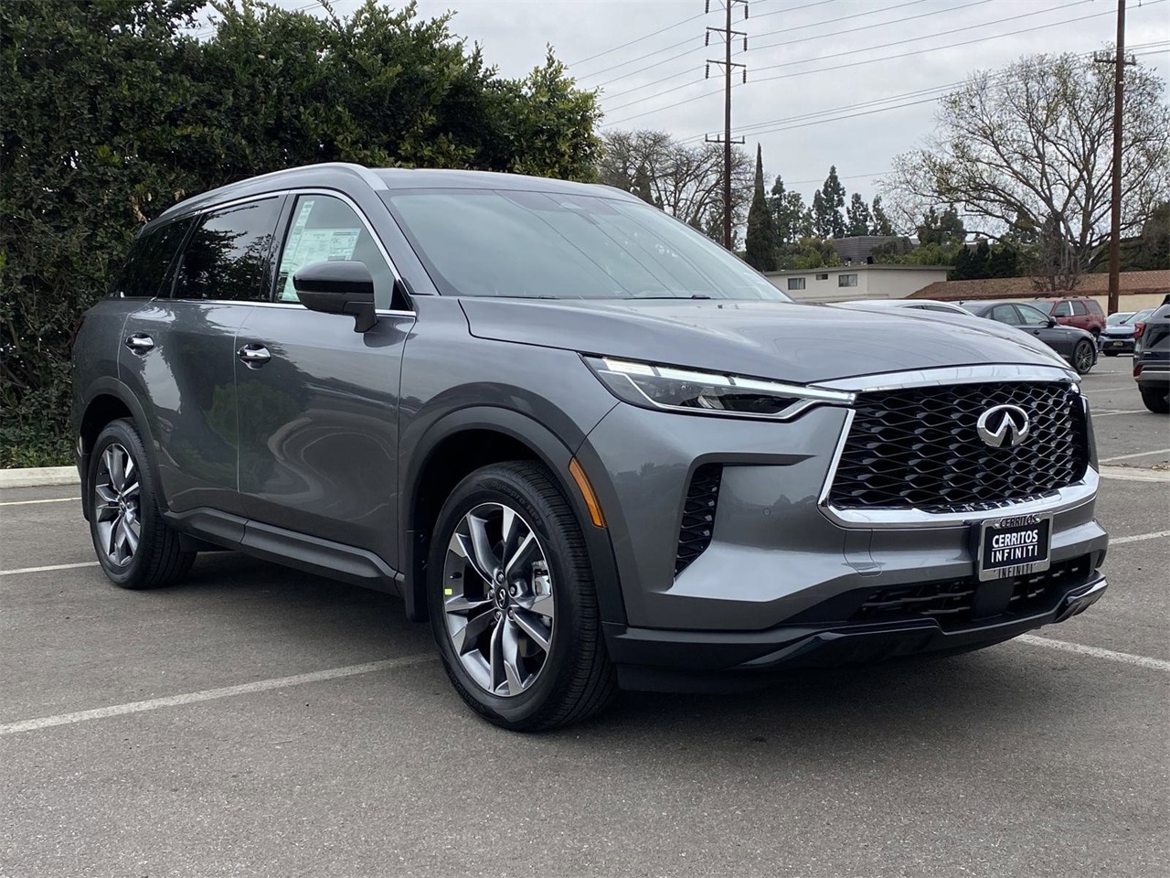 2025 Infiniti QX60 Luxe photo 3