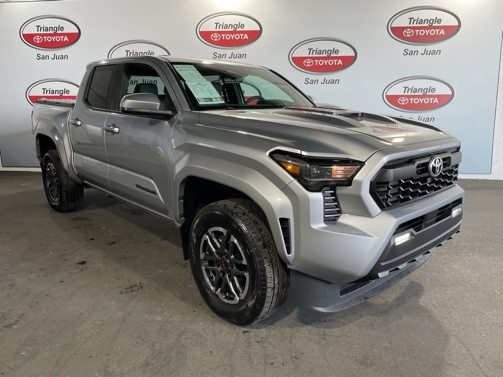 2025 Toyota Tacoma photo 3