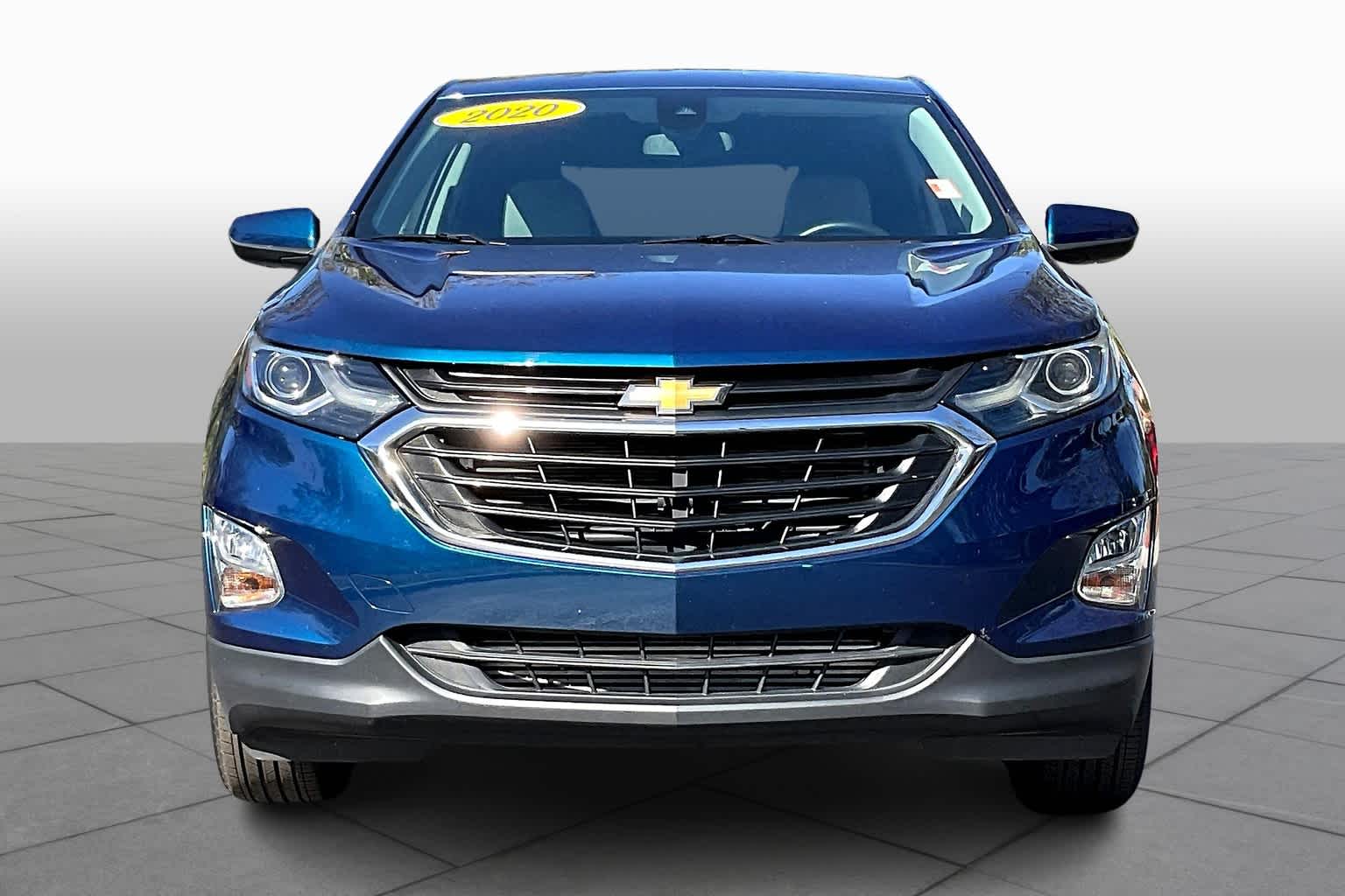 2020 Chevrolet Equinox LT photo 3