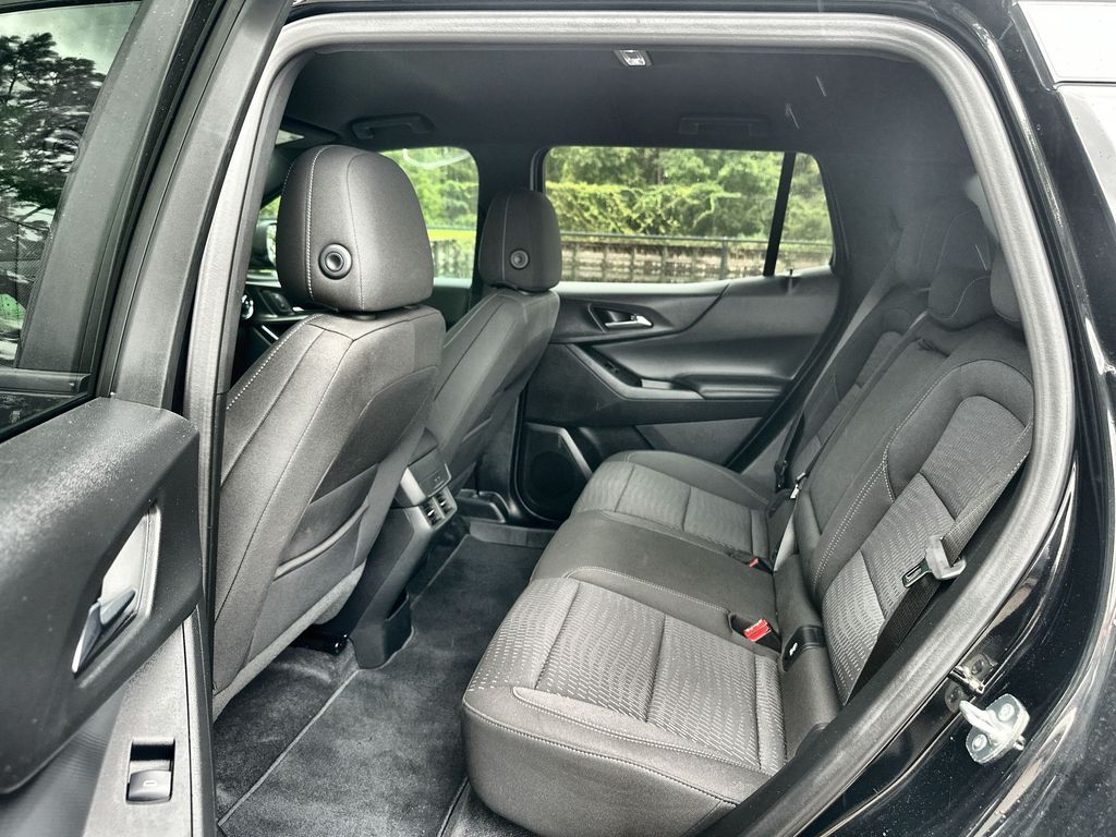 2025 Chevrolet Equinox LT photo 21