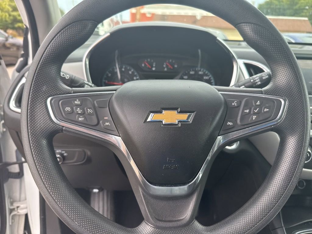 2021 Chevrolet Equinox LS photo 21