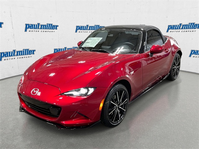 2025 Mazda MX-5 Miata Grand Touring's photo