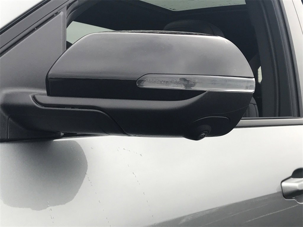 2026 GMC ACADIA - Image 11