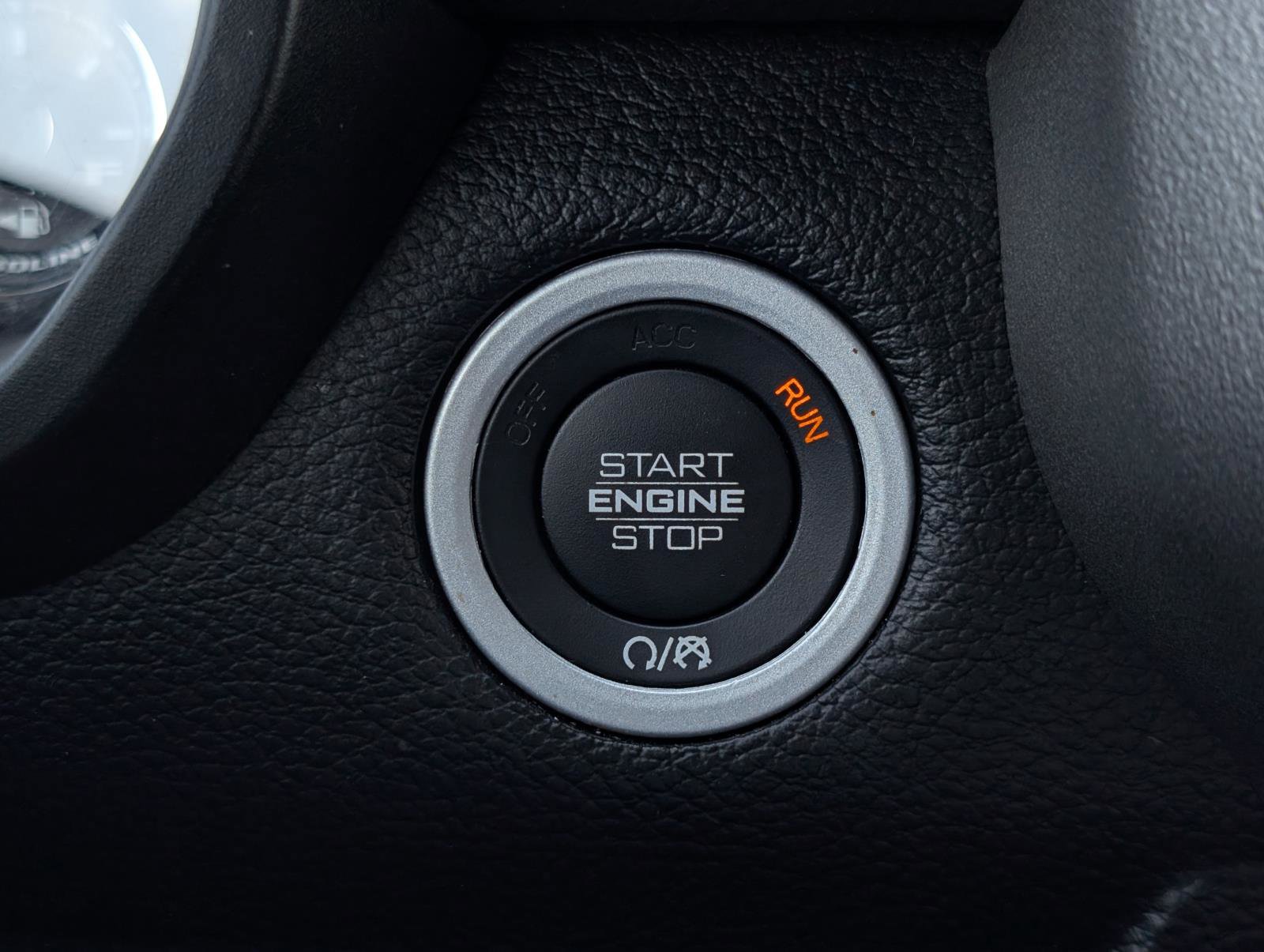 2020 Ram 1500 Rebel photo 13