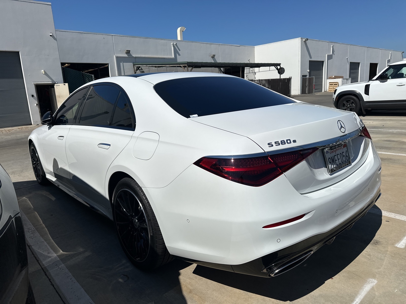 2024 Mercedes Benz S 580e 4MATIC photo 4