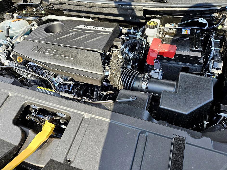 2025 Nissan Rogue SV photo 16